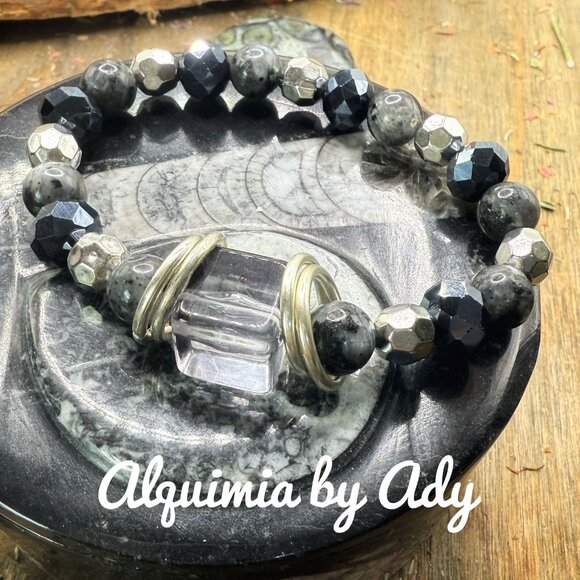 Black labradorite silver statement bracelet - Picture 1 of 1